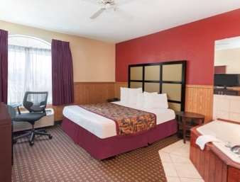 Baymont By Wyndham Chicago/calumet